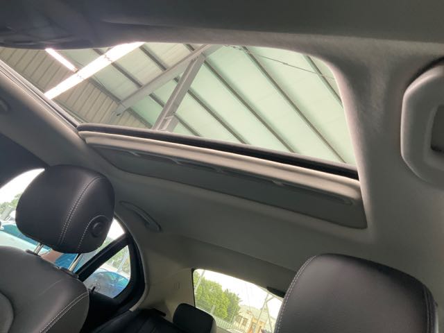 2015 BENZ C200 2.0L 7萬公里 天窗、MAP NT$300,000 有第三方認證，無待修、無泡水、無事故、三大保固  LINE:PT0974  #汽車#中古車#新車#原廠#代理商#貿易商#新古車#買車#賣車#五股#新北市  第10張相片