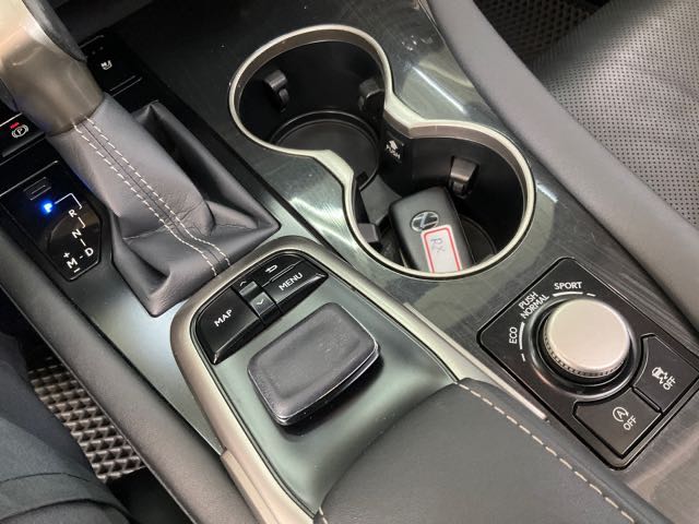 2016 LEXUS RX200T 頂級版 2.0L 12.8萬公里 NT$540,000 有第三方認證，無待修、無泡水、無事故、三大保固  LINE:PT0974  #汽車#中古車#新車#原廠#代理商#貿易商#新古車#買車#賣車#五股  第5張相片