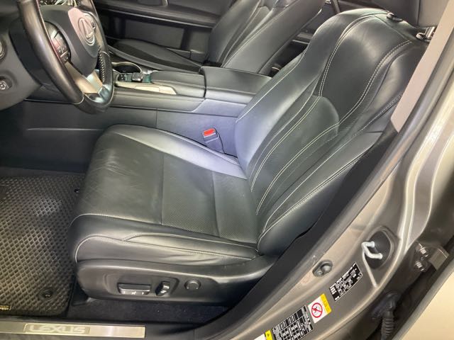 2016 LEXUS RX200T 頂級版 2.0L 12.8萬公里 NT$540,000 有第三方認證，無待修、無泡水、無事故、三大保固  LINE:PT0974  #汽車#中古車#新車#原廠#代理商#貿易商#新古車#買車#賣車#五股  第7張相片