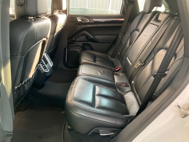 2017 PORSCHE CAYENNE 3.6L 7.2萬公里 NT$750,000 有第三方認證，無待修、無泡水、無事故、三大保固  LINE:PT0974  #汽車#中古車#新車#原廠#代理商#貿易商#新古車#買車#賣車#五股#新北市  第6張相片