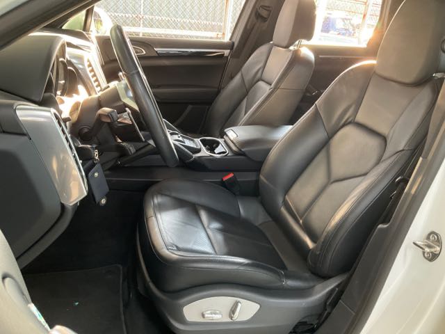 2017 PORSCHE CAYENNE 3.6L 7.2萬公里 NT$750,000 有第三方認證，無待修、無泡水、無事故、三大保固  LINE:PT0974  #汽車#中古車#新車#原廠#代理商#貿易商#新古車#買車#賣車#五股#新北市  第10張相片