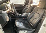 2017 PORSCHE CAYENNE 3.6L 7.2萬公里 NT$750,000 有第三方認證，無待修、無泡水、無事故、三大保固  LINE:PT0974  #汽車#中古車#新車#原廠#代理商#貿易商#新古車#買車#賣車#五股#新北市  第10張縮圖