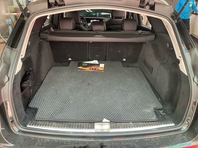 2017 BENZ E220D 2.0L 12.3萬公里 NT$650,000 有第三方認證，無待修、無泡水、無事故、三大保固  LINE:PT0974  #汽車#中古車#新車#原廠#代理商#貿易商#新古車#買車#賣車#五股#新北市#台北市  第3張相片