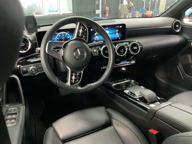 2018 BENZ A200 1.3L 5.3萬公里 NT$610,000 有第三方認證，無待修、無泡水、無事故、三大保固  LINE:PT0974  #汽車#中古車#新車#原廠#代理商#貿易商#新古車#買車#賣車#五股#新北市#台北市  第3張相片