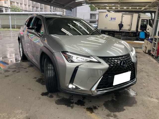 2020 LEXUS UX250H 2.0L 5萬公里 豪華版 後視鏡盲點、ACC、摸門 NT$620,000 有第三方認證，無待修、無泡水、無事故、三大保固  LINE:PT0974  #汽車#中古車#新車#原廠#代理商#貿易商#新古車  第1張相片
