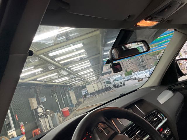 2016 BMW x3 xdrive20i 2.0l 6.8萬公里 NT$310,000 有第三方認證，無待修、無泡水、無事故、三大保固  LINE:PT0974  #汽車#中古車#新車#原廠#代理商#貿易商#新古車#買車#賣車#五股#新北  第3張相片