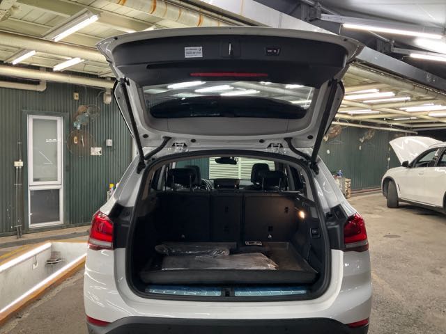 2021 BMW X1 SDRIVE18I 2.7萬公里 1.5L 62萬 NT$620,000  第5張相片