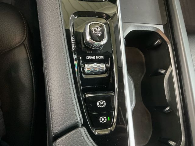 2021 VOLVO S90 2.0L 油電 6.7萬公里 B4M版 NT$830,000 有第三方認證，無待修、無泡水、無事故、三大保固  LINE:PT0974  #汽車#中古車#新車#原廠#代理商#貿易商#新古車#買車#賣車#五股  第5張相片