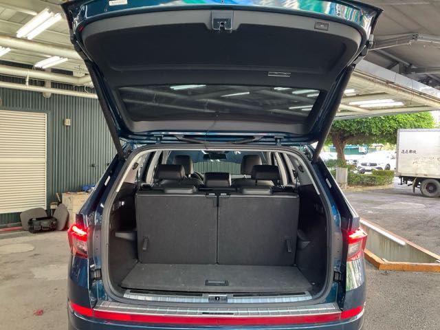 2017 SKODA KODIAQ 2.0l tsi 尊榮版 9.5萬公里 NT$290,000 有第三方認證，無待修、無泡水、無事故、三大保固  LINE:PT0974  #汽車#中古車#新車#原廠#代理商#貿易商#新古車#買車#賣車  第5張相片