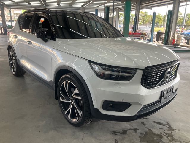 2018 VOLVO XC40 2.0L 11.2萬公里 T5 R-Design NT$460,000 有第三方認證，無待修、無泡水、無事故、三大保固  LINE:PT0974  #汽車#中古車#新車#原廠#代理商#貿易商#新古車#買車  第1張相片