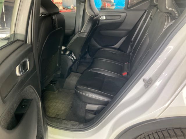 2018 VOLVO XC40 2.0L 11.2萬公里 T5 R-Design NT$460,000 有第三方認證，無待修、無泡水、無事故、三大保固  LINE:PT0974  #汽車#中古車#新車#原廠#代理商#貿易商#新古車#買車  第3張相片