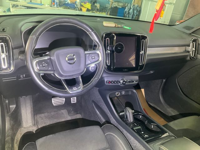 2018 VOLVO XC40 2.0L 11.2萬公里 T5 R-Design NT$460,000 有第三方認證，無待修、無泡水、無事故、三大保固  LINE:PT0974  #汽車#中古車#新車#原廠#代理商#貿易商#新古車#買車  第12張相片