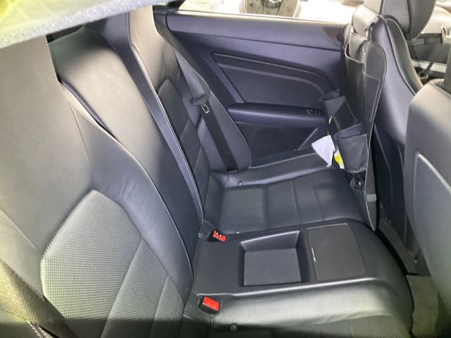 2015 BENZ E200 2.0L 12.2萬公里 雙門 NT$310,000 有第三方認證，無待修、無泡水、無事故、三大保固  LINE:PT0974  #汽車#中古車#新車#原廠#代理商#貿易商#新古車#買車#賣車#五股#新北市  第8張相片