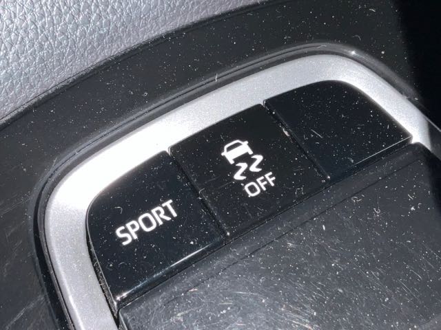 2022 TOYOTA ALTIS 1.8L 4.6萬公里 豪華版 ACC NT$300,000 有第三方認證，無待修、無泡水、無事故、三大保固  LINE:PT0974  #汽車#中古車#新車#原廠#代理商#貿易商#新古車#買車#賣車  第8張相片