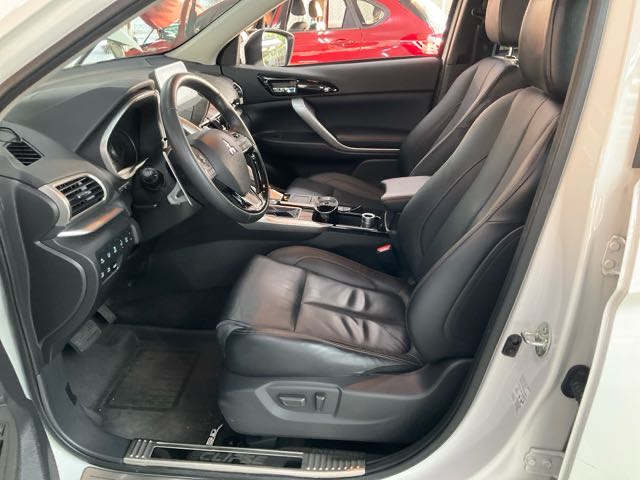 2019 三菱 ECLIPSE 1.5L 5.4萬公里 旗艦型4WD NT$320,000 有第三方認證，無待修、無泡水、無事故、三大保固  LINE:PT0974  #汽車#中古車#新車#原廠#代理商#貿易商#新古車#買車#賣車#五股  第6張相片