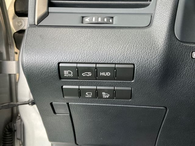 2018 LEXUS RX450H 3.5l 旗艦版 6.6萬公里 油電 ACC NT$780,000 有第三方認證，無待修、無泡水、無事故、三大保固  LINE:PT0974  #汽車#中古車#新車#原廠#代理商#貿易商#新古車#買車  第7張相片