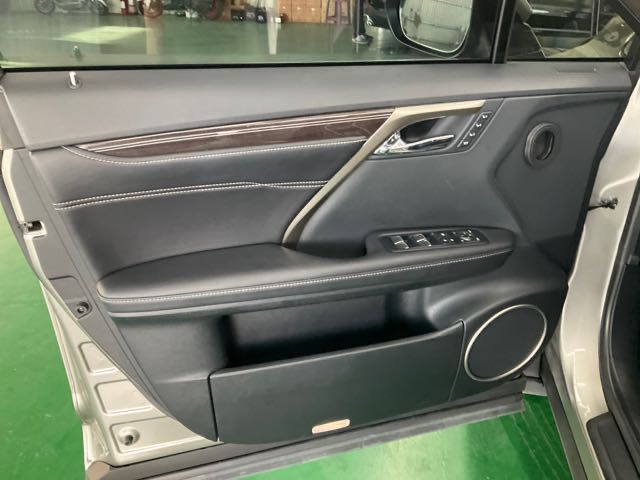 2018 LEXUS RX450H 3.5l 旗艦版 6.6萬公里 油電 ACC NT$780,000 有第三方認證，無待修、無泡水、無事故、三大保固  LINE:PT0974  #汽車#中古車#新車#原廠#代理商#貿易商#新古車#買車  第10張相片