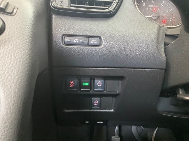 2021 NISSAN X-TRAIL 2.0l 4.9萬公里 2wd智行版 ACC NT$350,000 有第三方認證，無待修、無泡水、無事故、三大保固  LINE:PT0974  #汽車#中古車#新車#原廠#代理商#貿易商#新古車#買車  第9張相片