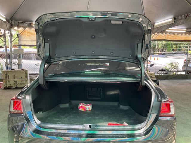 2022 LEXUS ES200 2.0L 5.3萬公里 豪華版 NT$800,000 有第三方認證，無待修、無泡水、無事故、三大保固  LINE:PT0974  #汽車#中古車#新車#原廠#代理商#貿易商#新古車#買車#賣車#五股#新北市  第4張相片