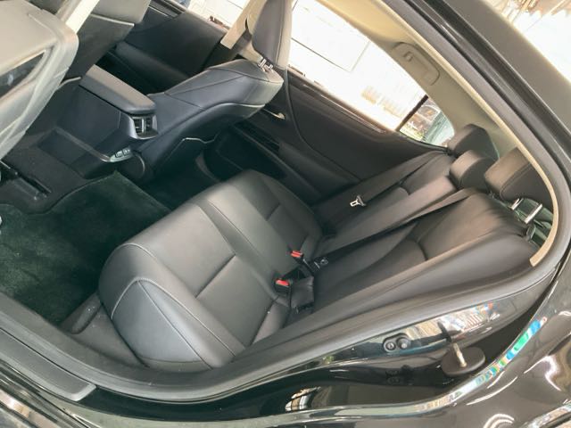 2022 LEXUS ES200 2.0L 5.3萬公里 豪華版 NT$800,000 有第三方認證，無待修、無泡水、無事故、三大保固  LINE:PT0974  #汽車#中古車#新車#原廠#代理商#貿易商#新古車#買車#賣車#五股#新北市  第6張相片