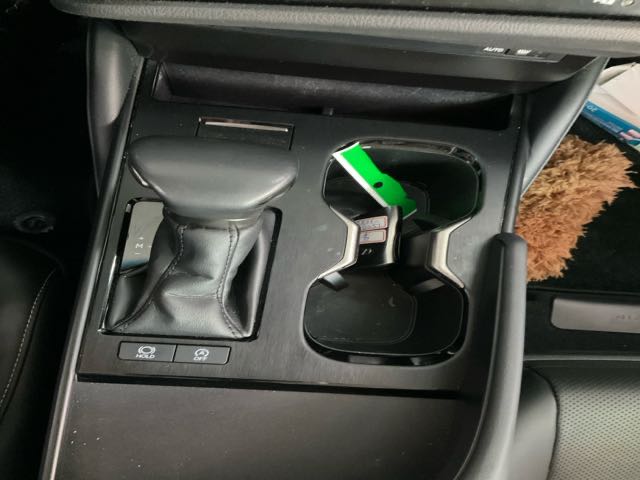 2022 LEXUS ES200 2.0L 5.3萬公里 豪華版 NT$800,000 有第三方認證，無待修、無泡水、無事故、三大保固  LINE:PT0974  #汽車#中古車#新車#原廠#代理商#貿易商#新古車#買車#賣車#五股#新北市  第7張相片