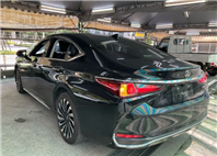 2022 LEXUS ES200 2.0L 5.3萬公里 豪華版 NT$800,000 有第三方認證，無待修、無泡水、無事故、三大保固  LINE:PT0974  #汽車#中古車#新車#原廠#代理商#貿易商#新古車#買車#賣車#五股#新北市  第10張縮圖