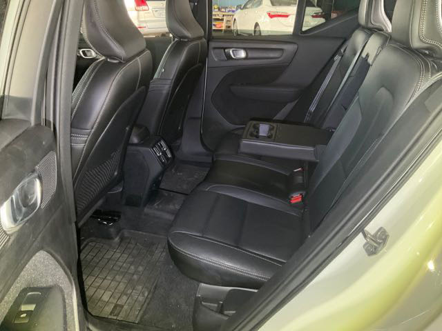 2018 VOLVO XC40 T4 2.0l 9.7萬公里 ACC 汽油 NT$350,000有第三方認證，無待修、無泡水、無事故、三大保固   LINE:PT0974   #汽車#中古車#新車#原廠#代理商#貿易商#新古車#買車#賣車#  第3張相片