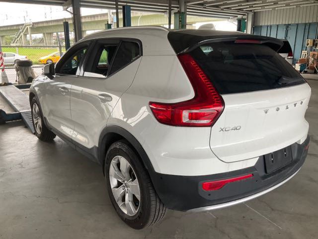 2018 VOLVO XC40 T4 2.0l 9.7萬公里 ACC 汽油 NT$350,000有第三方認證，無待修、無泡水、無事故、三大保固   LINE:PT0974   #汽車#中古車#新車#原廠#代理商#貿易商#新古車#買車#賣車#  第11張相片