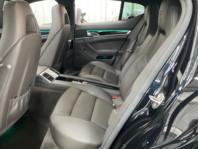 2016 PORSCHE PANAMERA 3.6L 11萬公里 NT$640,000 有第三方認證，無待修、無泡水、無事故、三大保固   LINE:PT0974   #汽車#中古車#新車#原廠#代理商#貿易商#新古車#買車#賣車#五股  第3張相片