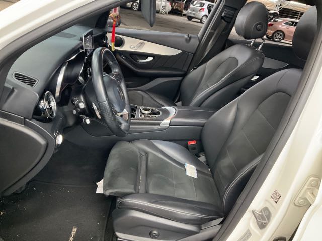 2018 BENZ GLC250 2.0L 9.2萬公里 總代理 NT$730,000 有第三方認證，無待修、無泡水、無事故、三大保固   腳踢尾門、天窗、後視鏡盲點、摸門、環景  LINE:PT0974  #汽車#中古車#新車#二手車#車  第3張相片