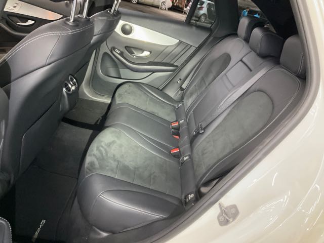 2018 BENZ GLC250 2.0L 9.2萬公里 總代理 NT$730,000 有第三方認證，無待修、無泡水、無事故、三大保固   腳踢尾門、天窗、後視鏡盲點、摸門、環景  LINE:PT0974  #汽車#中古車#新車#二手車#車  第4張相片