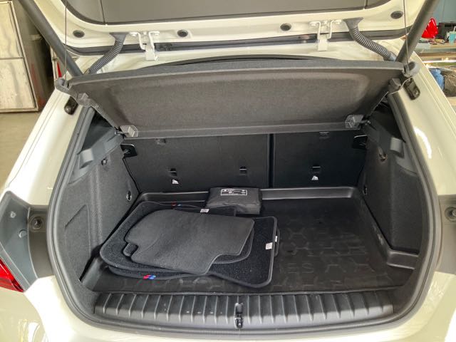 2020 BMW 118i 1.5l 6.1萬公里 m版 NT$620,000 有第三方認證，無待修、無泡水、無事故、三大保固   LINE:PT0974   #汽車#中古車#新車#原廠#代理商#貿易商#新古車#買車#賣車#五股#新北市  第6張相片