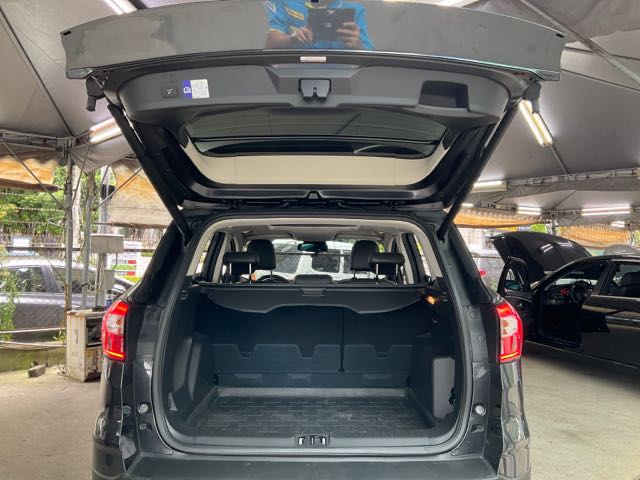 2018 FORD KUGA 灰 2.0l 5.8萬公里 旗艦型 ACC NT$220,000 有第三方認證，無待修、無泡水、無事故、三大保固   LINE:PT0974   #汽車#中古車#新車#原廠#代理商#貿易商#新古車#買車#賣車  第4張相片