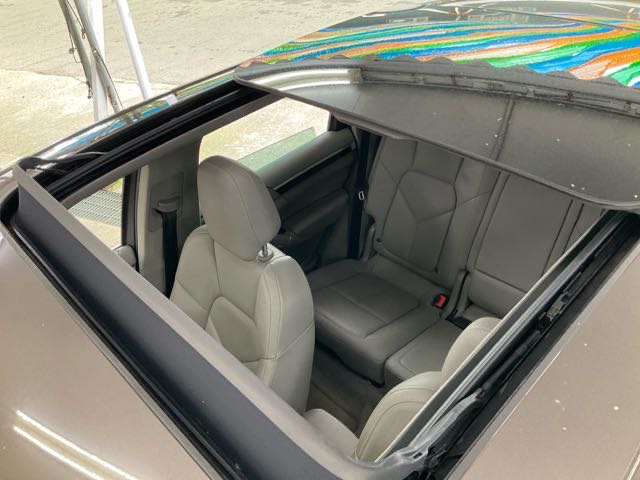 2013 PORSCHE CAYENNE 3.0l 9.1萬公里 柴油 全景天窗 bose pasm NT$380,000  第3張相片