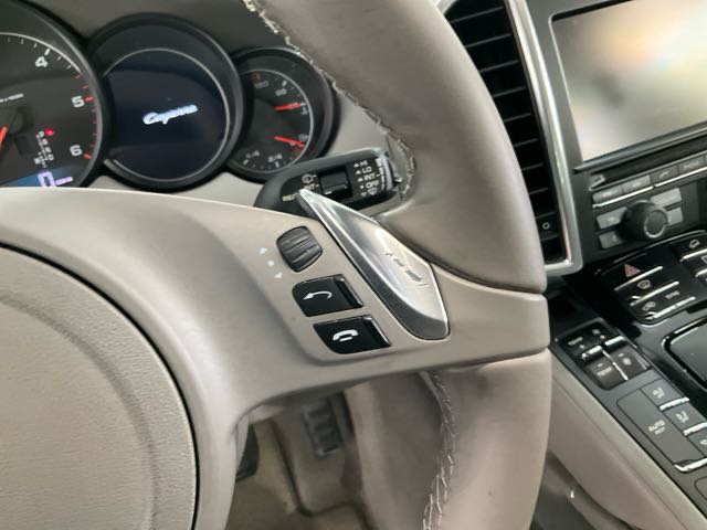 2013 PORSCHE CAYENNE 3.0l 9.1萬公里 柴油 全景天窗 bose pasm NT$380,000  第8張相片