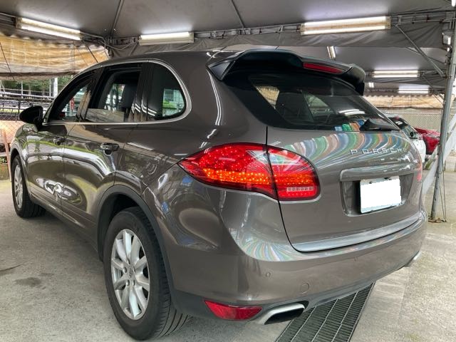 2013 PORSCHE CAYENNE 3.0l 9.1萬公里 柴油 全景天窗 bose pasm NT$380,000  第10張相片