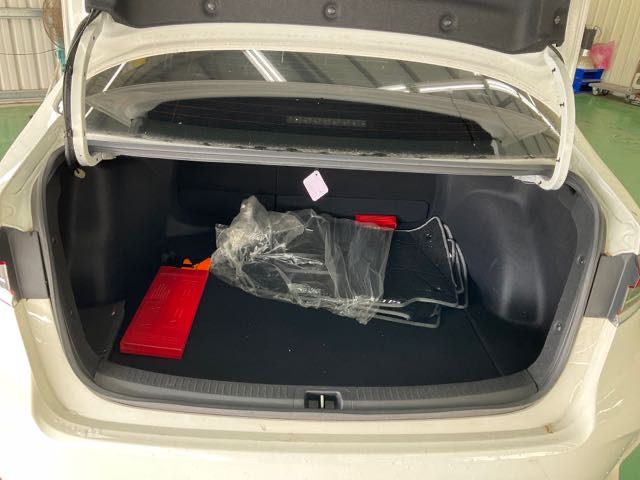 2021 TOYOTA Altis 1.8l 豪華版 5.1萬公里 acc NT$250,000 有第三方認證，無待修、無泡水、無事故、三大保固   LINE:PT0974   #汽車#中古車#新車#原廠#代理商#貿易商#新古車#買車#賣車  第9張相片