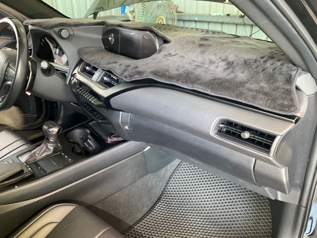2019 Lexus ux200 f版 2.0l 10.3萬公里 acc NT$530,000 有第三方認證，無待修、無泡水、無事故、三大保固   LINE:PT0974   #汽車#中古車#新車#原廠#代理商#貿易商#新古車#買車#賣車  第9張相片