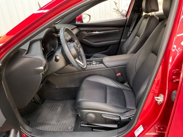 2019 MAZDA MAZDA3 2.0l 9.1萬公里 進化版acc NT$230,000 有第三方認證，無待修、無泡水、無事故、三大保固   LINE:PT0974   #汽車#中古車#新車#原廠#代理商#貿易商#新古車#買車#賣車  第3張相片