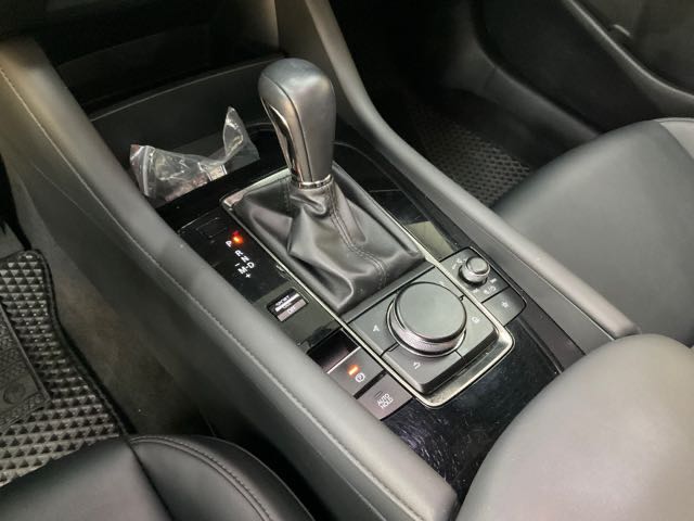 2019 MAZDA MAZDA3 2.0l 9.1萬公里 進化版acc NT$230,000 有第三方認證，無待修、無泡水、無事故、三大保固   LINE:PT0974   #汽車#中古車#新車#原廠#代理商#貿易商#新古車#買車#賣車  第5張相片