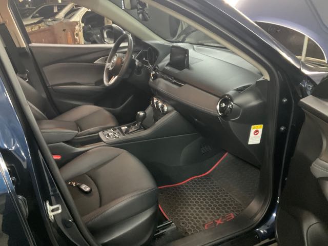 2019 MAZDA CX-3 頂級款 2.0l 4.2萬公里 acc NT$240,000 有第三方認證，無待修、無泡水、無事故、三大保固   LINE:PT0974   #汽車#中古車#新車#原廠#代理商#貿易商#新古車#買車#賣車  第9張相片