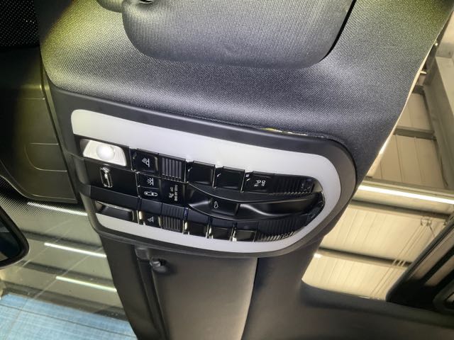 2012 PORSCHE Cayenne 油電 3.0l 8.7萬公里 NT$500,000 有第三方認證，無待修、無泡水、無事故、三大保固   LINE:PT0974   #汽車#中古車#新車#原廠#代理商#貿易商#新古車#買車#賣車  第9張相片
