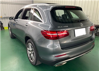 2017 BENZ GLC250 2.0l 12.4萬公里 天窗 沒acc可加裝，4wd NT$680,000 有第三方認證，無待修、無泡水、無事故、三大保固   LINE:PT0974   #汽車#中古車#新車#原廠#代理商#貿易商  第9張縮圖