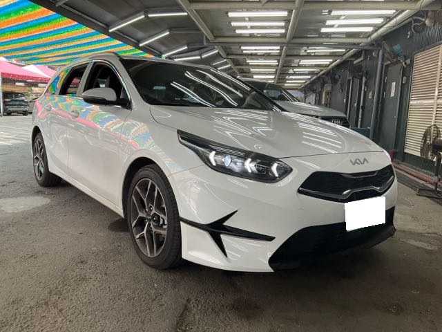 2023 Kia ceed sw 1.5l 油電 2.1萬公里 acc 旅行車 NT$530,000 有第三方認證，無待修、無泡水、無事故、三大保固   LINE:PT0974   #汽車#中古車#新車#原廠#代理商#貿易商#新古車#買車  第1張相片