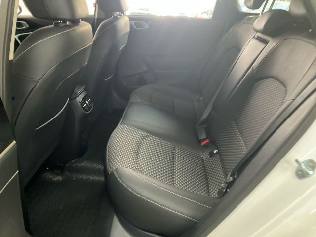 2023 Kia ceed sw 1.5l 油電 2.1萬公里 acc 旅行車 NT$530,000 有第三方認證，無待修、無泡水、無事故、三大保固   LINE:PT0974   #汽車#中古車#新車#原廠#代理商#貿易商#新古車#買車  第4張相片