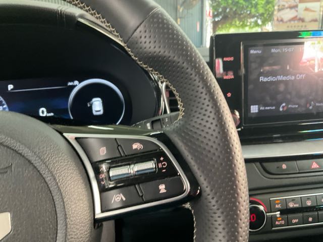 2023 Kia ceed sw 1.5l 油電 2.1萬公里 acc 旅行車 NT$530,000 有第三方認證，無待修、無泡水、無事故、三大保固   LINE:PT0974   #汽車#中古車#新車#原廠#代理商#貿易商#新古車#買車  第6張相片