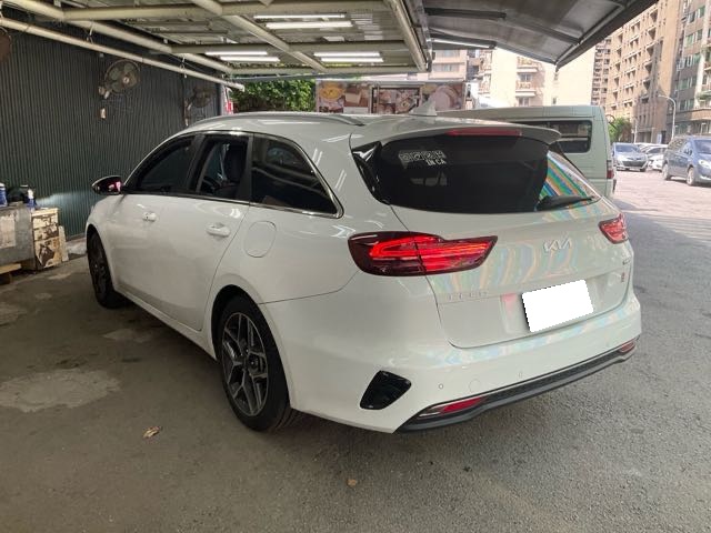 2023 Kia ceed sw 1.5l 油電 2.1萬公里 acc 旅行車 NT$530,000 有第三方認證，無待修、無泡水、無事故、三大保固   LINE:PT0974   #汽車#中古車#新車#原廠#代理商#貿易商#新古車#買車  第7張相片