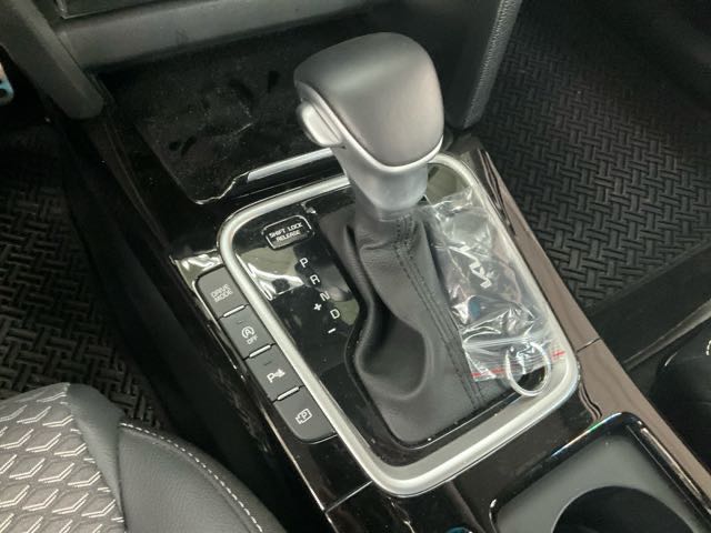 2023 Kia ceed sw 1.5l 油電 2.1萬公里 acc 旅行車 NT$530,000 有第三方認證，無待修、無泡水、無事故、三大保固   LINE:PT0974   #汽車#中古車#新車#原廠#代理商#貿易商#新古車#買車  第9張相片