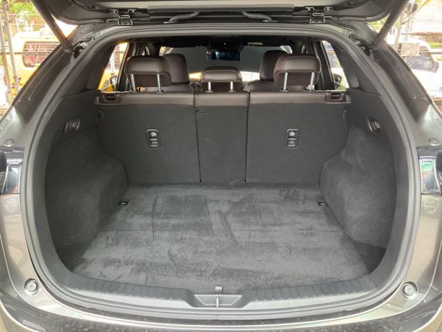 2019 MAZDA CX-5 旗艦版 2.5l 3.3萬公里 選配空力套件 NT$340,000 有第三方認證，無待修、無泡水、無事故、三大保固   LINE:PT0974   #汽車#中古車#新車#原廠#代理商#貿易商#新古車#買車  第4張相片