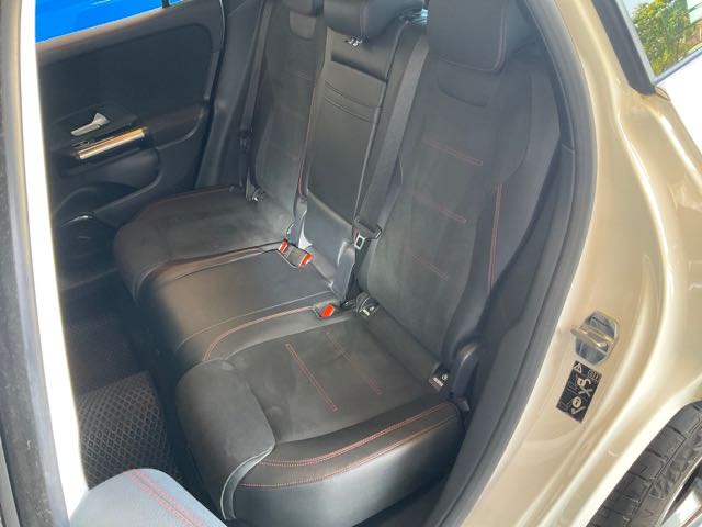 2020 BENZ GLA200 1.3L 6.3萬公里 天窗ACC NT$890,000 有第三方認證，無待修、無泡水、無事故、三大保固   LINE:PT0974   #汽車#中古車#新車#原廠#代理商#貿易商#新古車#買車#賣車#五股  第4張相片